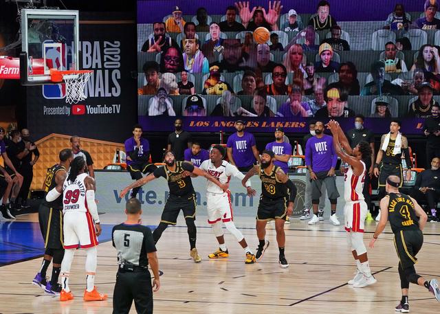 产生暗示作 产生暗示作