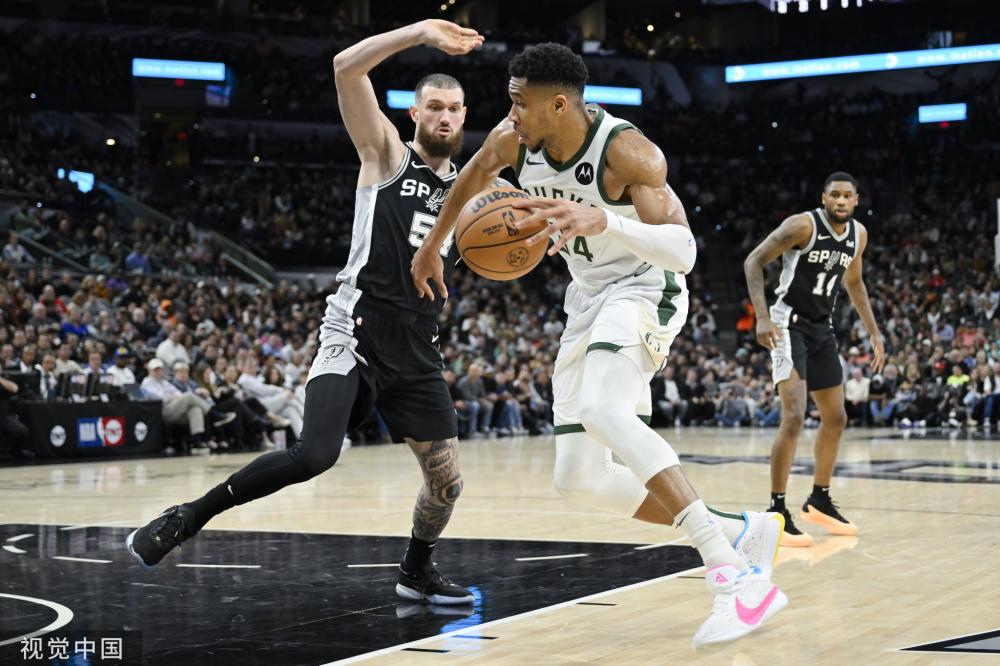 医疗团队从 医疗团队从