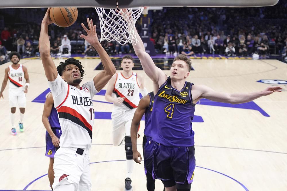 击上篮得手 击上篮得手