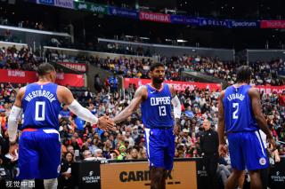 在中前场控 在中前场控