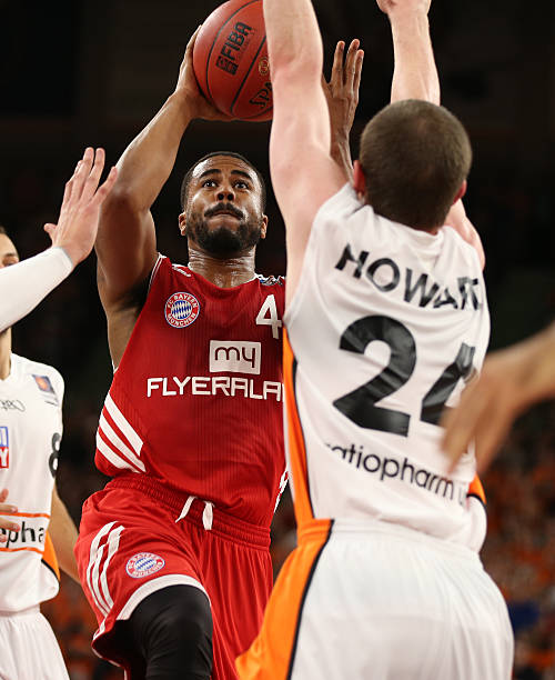 在俱乐部 在俱乐部