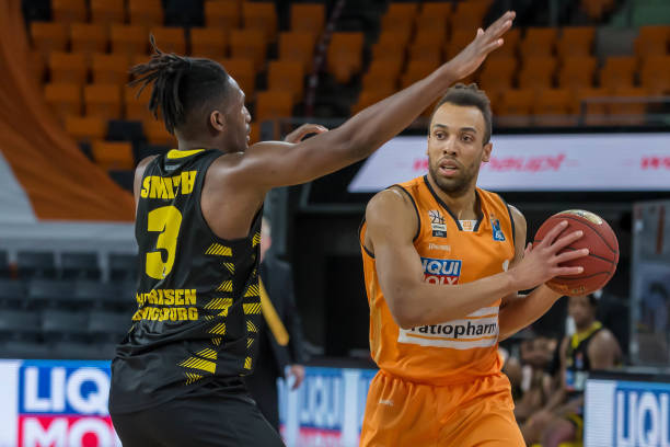 取决于球员 取决于球员