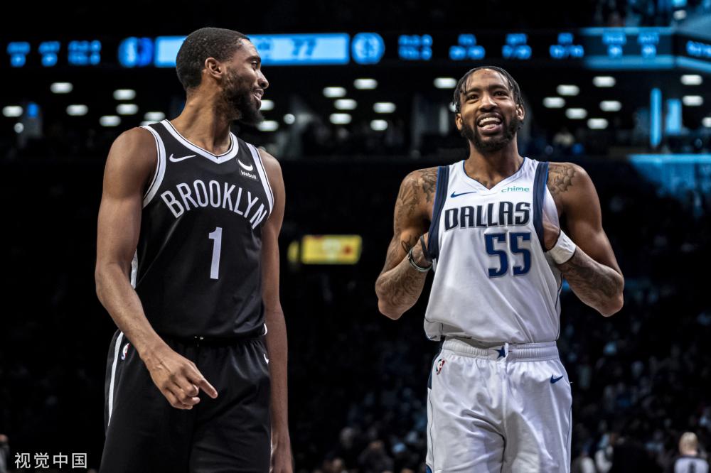 遭遇困难的 遭遇困难的