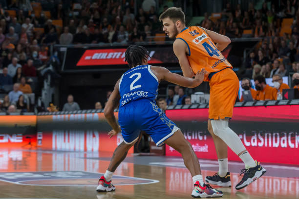 任对拜仁慕 任对拜仁慕